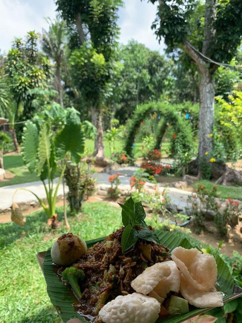 Wisma Batu Mandi Bukit Lawang Exterior foto